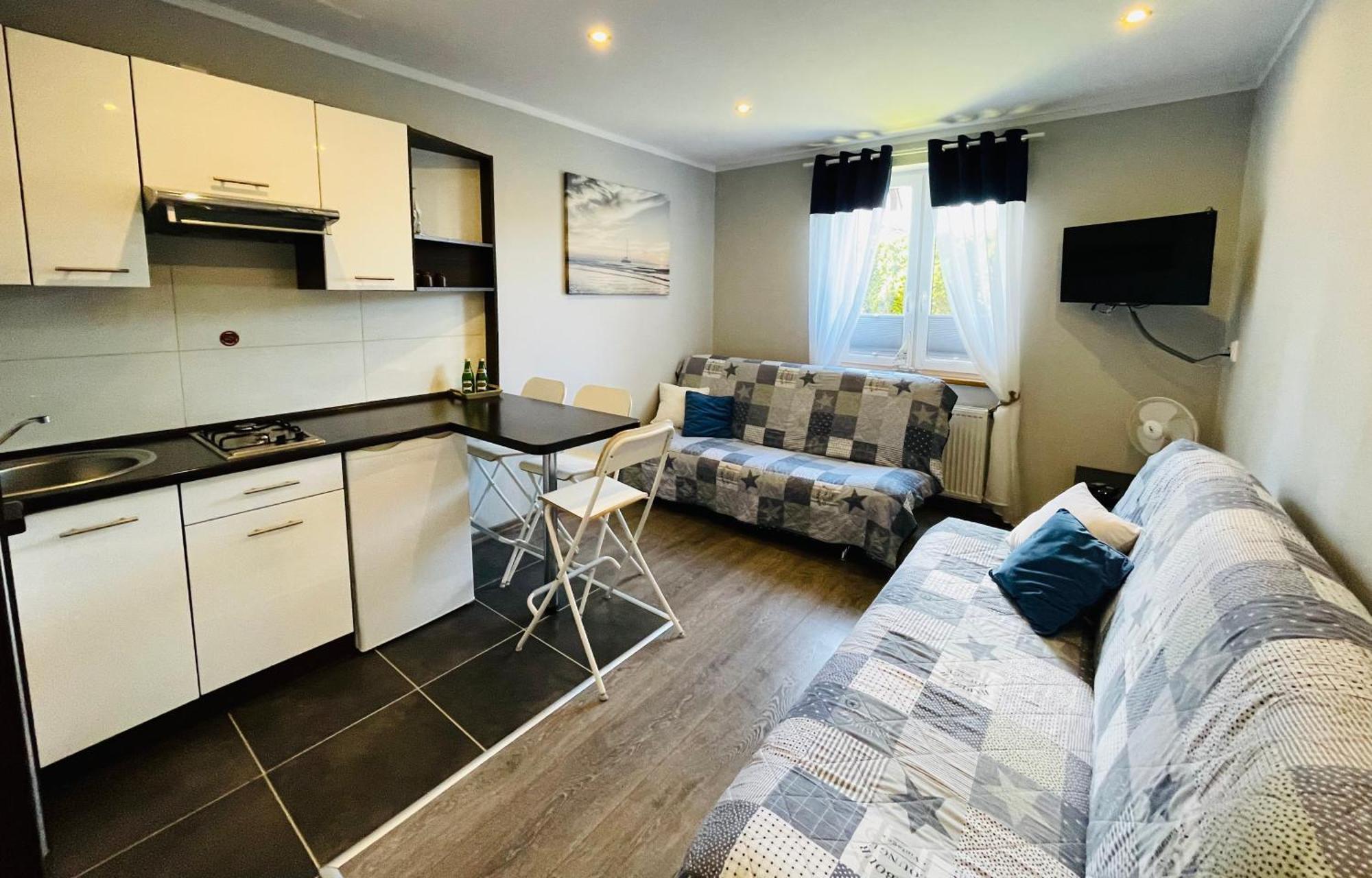 Pokoje I Apartamenty Goscinne Asia Apartment Grzybowo (West Pomeranian)
